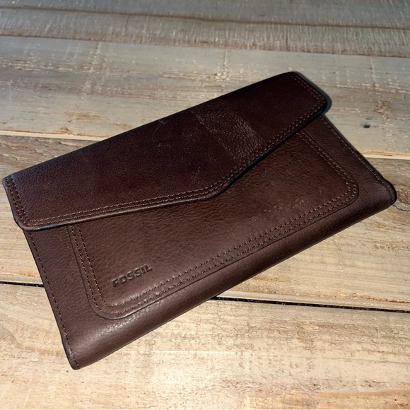 Fossil Brown Leather Wallet - Picture 2 of 6